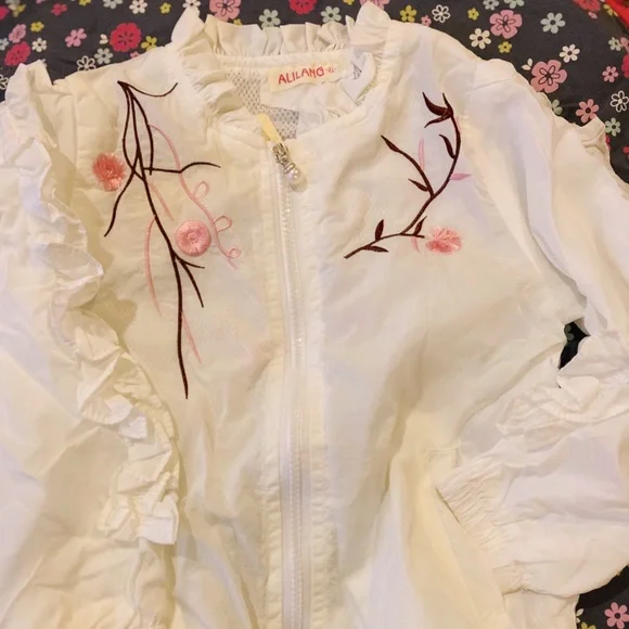 Lolita 🧚🏼♀️🍬🍭Cute Frilly Cover up - Picture 1 of 3